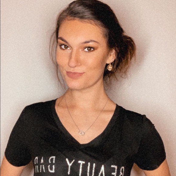 Meet your Posher, Jada - Picture 1 of 1